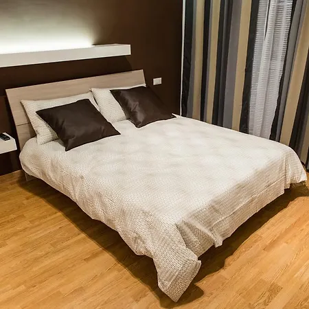 Mirabilia Urbis 4*
